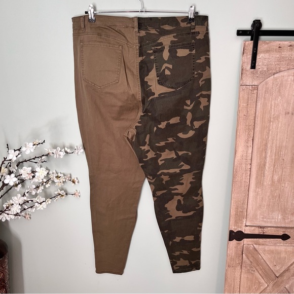 Fashion to Figure Colorblock Camo Jean Size 22 - Picture 4 of 5